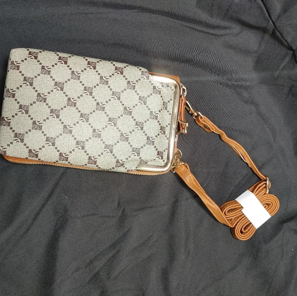 Park Avenue Brown and Cream Patterned Women's Wrislet/Crossbody Bag